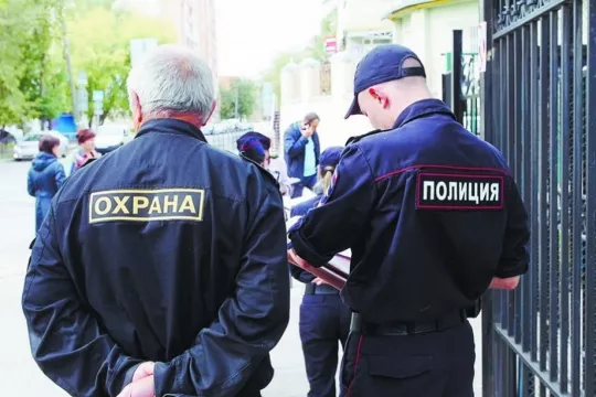Вневедомственная охрана или ЧОП: чем отличаются полномочия и ответственность